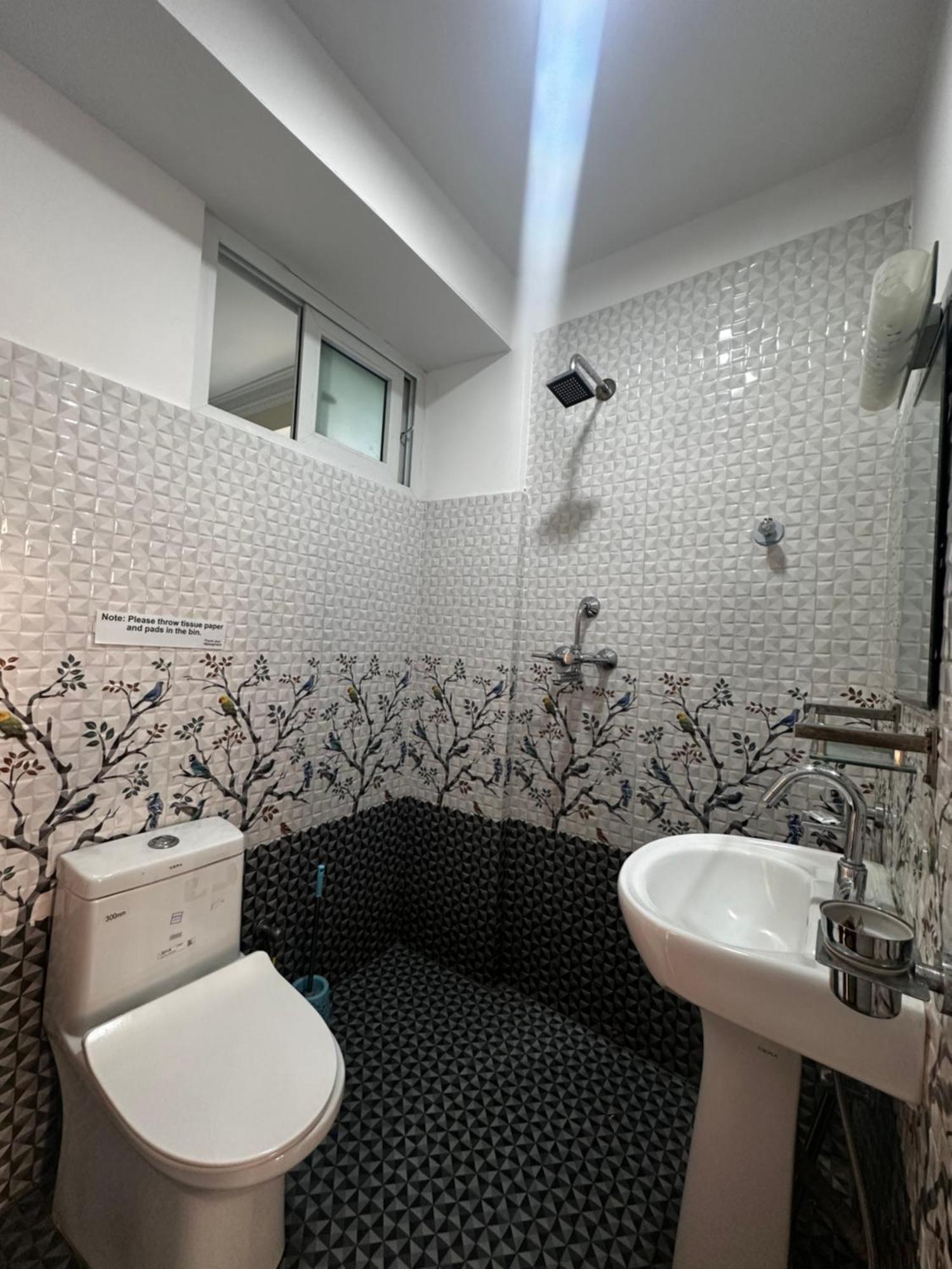 Norbu Hotel Katmandou Extérieur photo